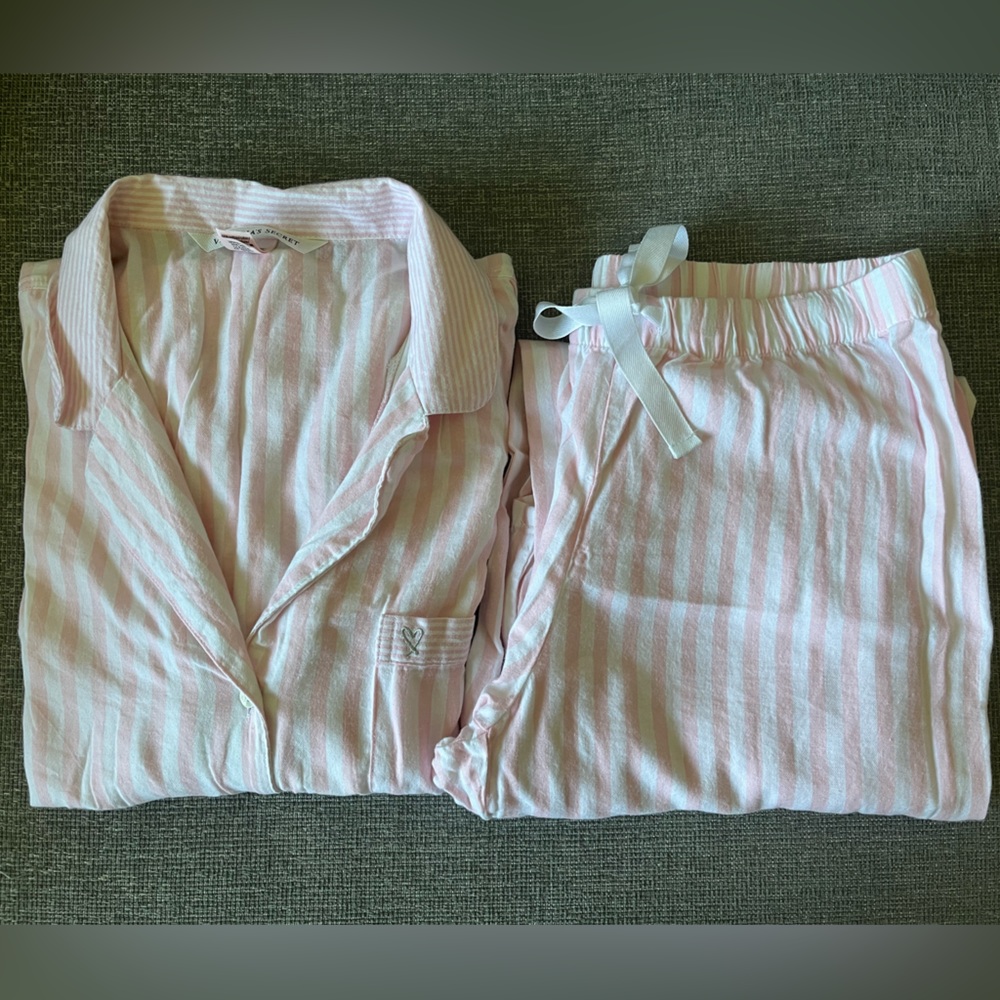 Victoria’s Secret Long-Sleeve Flannel Pajama Set in Classic Pink/White Stripe